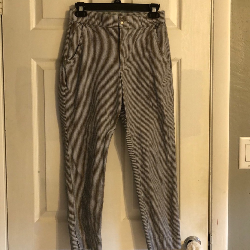 Hollister Gray and White Pinstripe Ankle Pants